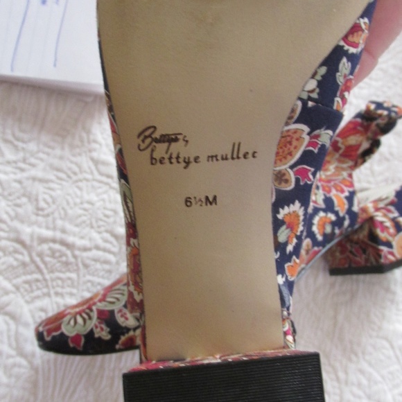 BETTYE MUELLER FLOWER FLORAL SLINGBACK SHOES 6.5 - Picture 7 of 7